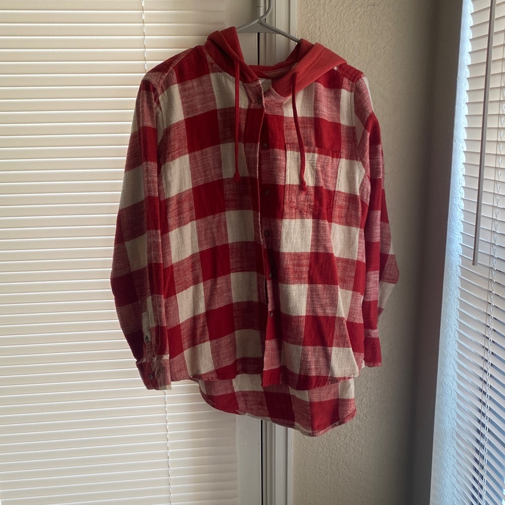 Time and Tru Red and White Checkered Women’s Flannel